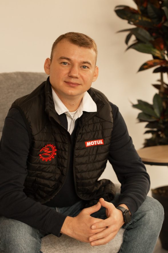 Олександр