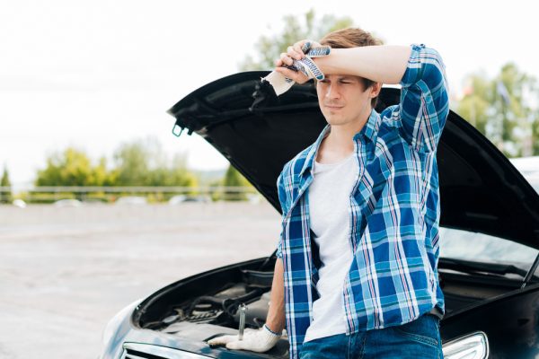 Why a car has trouble starting in warm weather